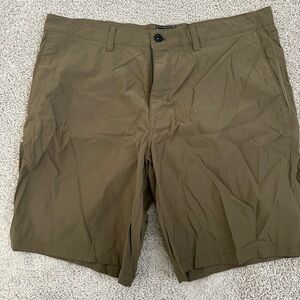 Men's Tan Shorts